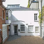 Ballsbridge Apartamento *