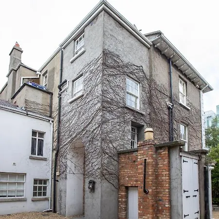 Apartament Ballsbridge *