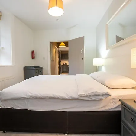 Ballsbridge Apartments * Dublin