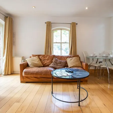 Ballsbridge Apartman