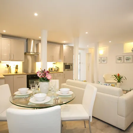 Ballsbridge * Dublin