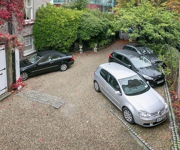 Apartament Ballsbridge *